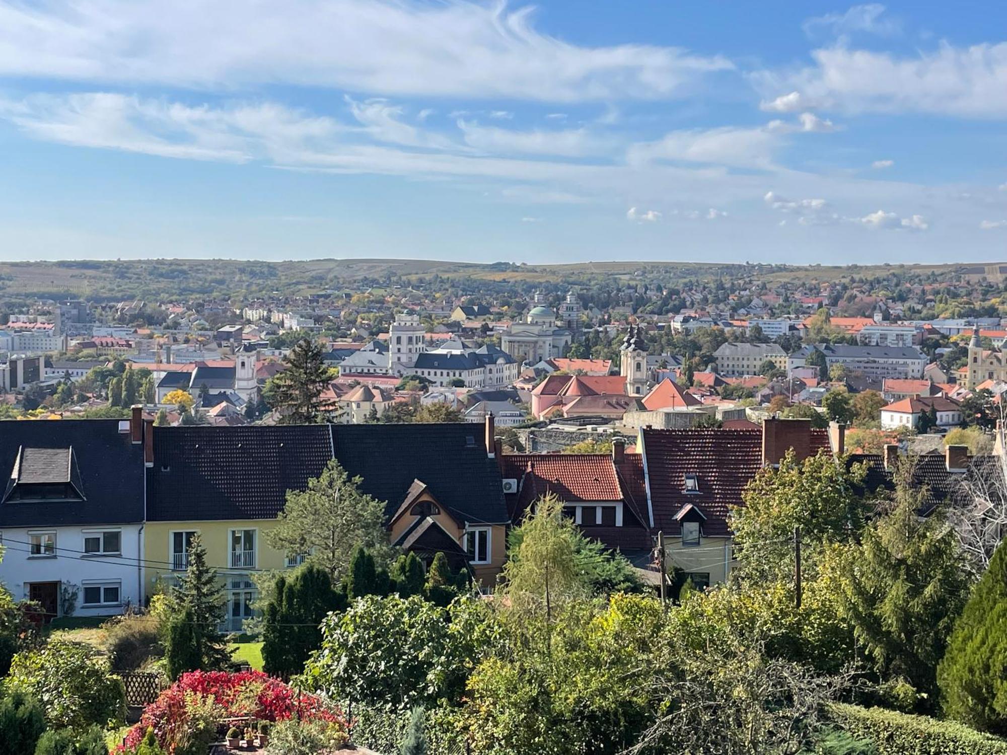 Bellavista 2 Apartman Eger Eksteriør billede
