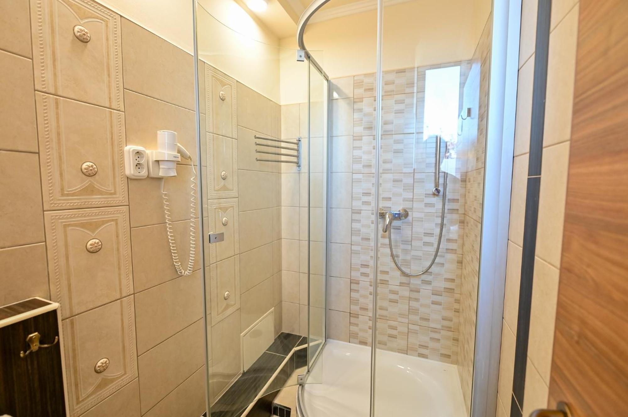 Bellavista 2 Apartman Eger Eksteriør billede