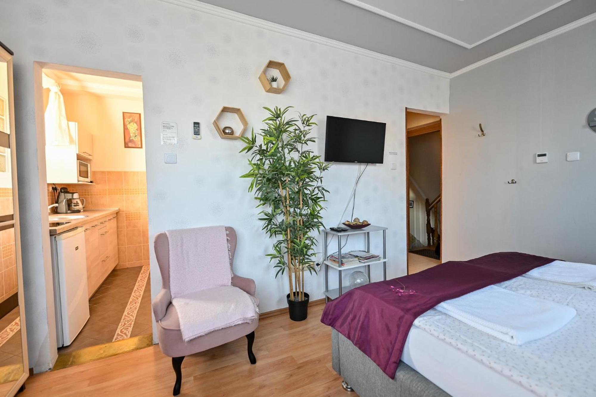 Bellavista 2 Apartman Eger Eksteriør billede