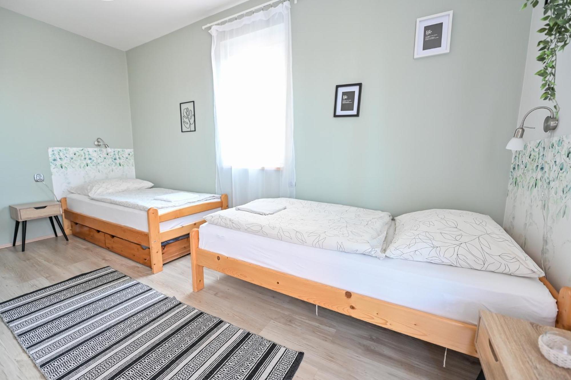 Bellavista 2 Apartman Eger Eksteriør billede