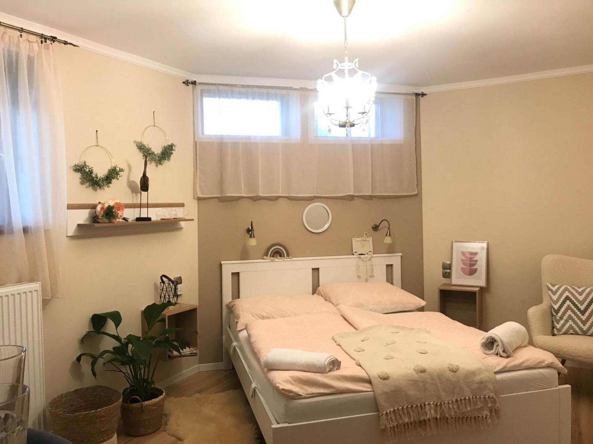 Bellavista 2 Apartman Eger Eksteriør billede