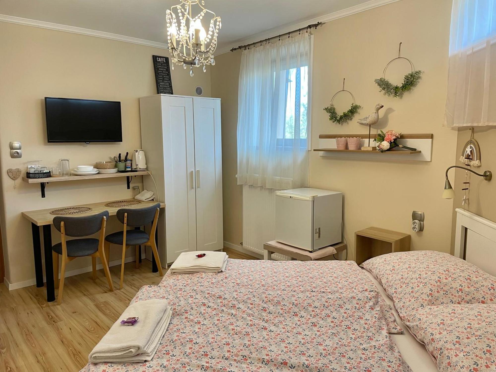 Bellavista 2 Apartman Eger Eksteriør billede