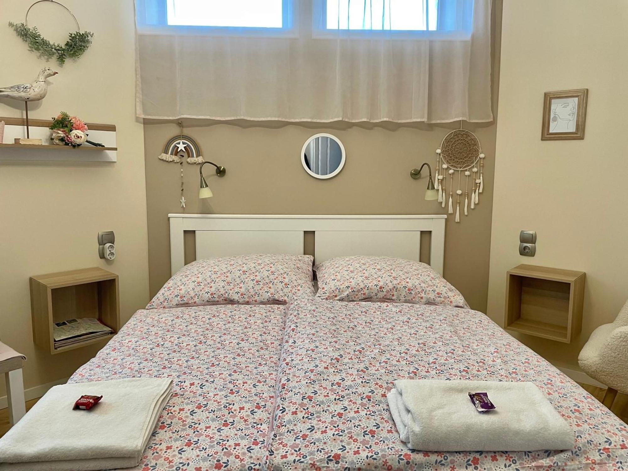 Bellavista 2 Apartman Eger Eksteriør billede